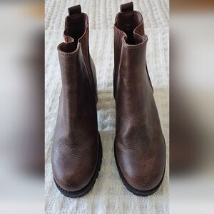NWOT MIA Chestnut Leather Footwear sz 7